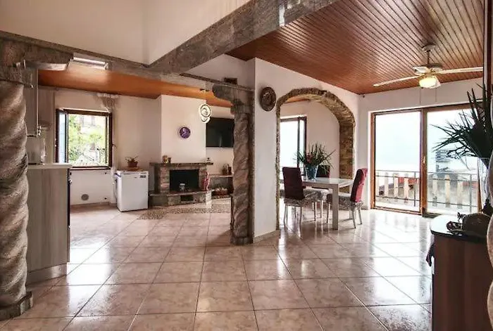 The Little River - Big With 3 Bedrooms